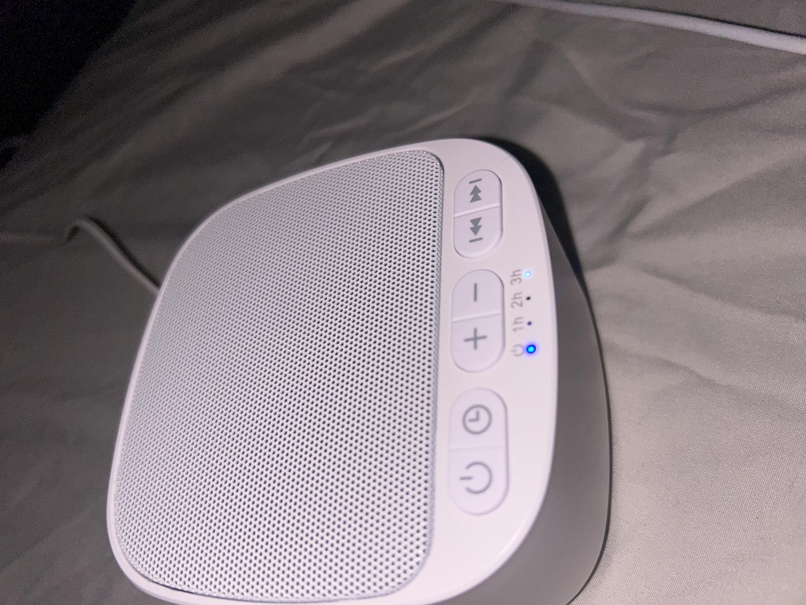 Magicteam Sleep Sound White Noise Machine with 40 Natural Soothing Sounds and Memory Function 32 Levels of Volume Powered by AC or USB and Sleep Timer Sound Therapy for Baby Kids Adults customer photo 1