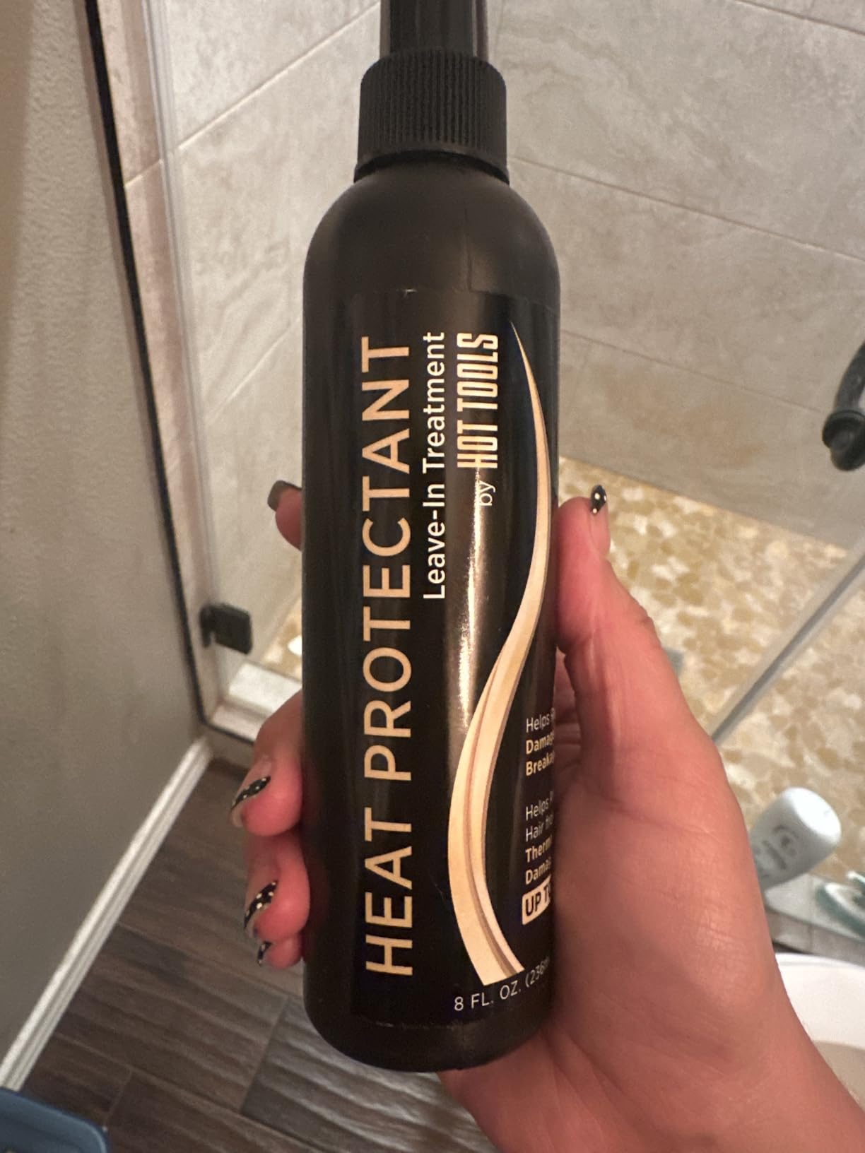 HOT TOOLS 24K Gold Blow Dryer Brush, Round Brush Blow Dryer for Salon-Worthy Blowouts in One Step, Fast Styling & Long-Lasting Results customer photo 1