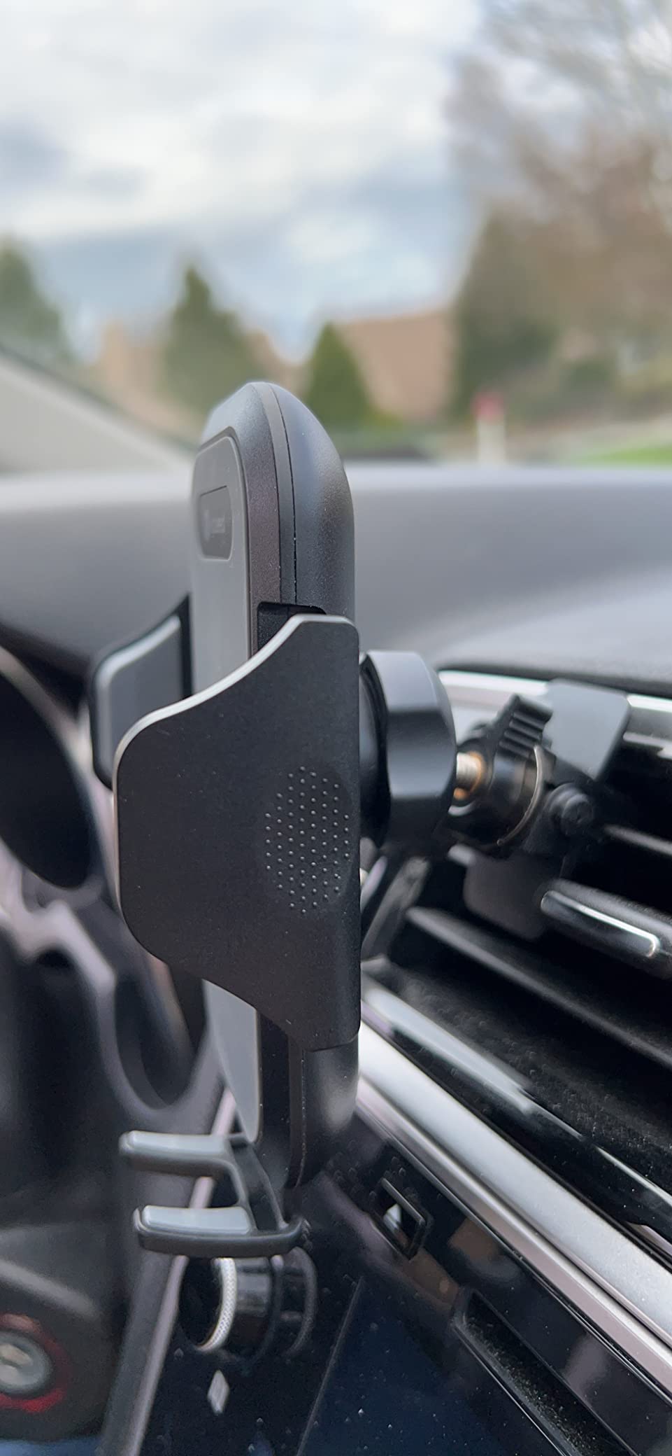 VICSEED Car Phone Holder with Metal CD Slot & Air Vent Clip [Secure Hold] | Anti-Shake CD Phone Holder for Car, Thick Case Friendly, Stays Secure on Bumpy Roads, for iPhone 17 Pro Max Android Samsung customer photo 2