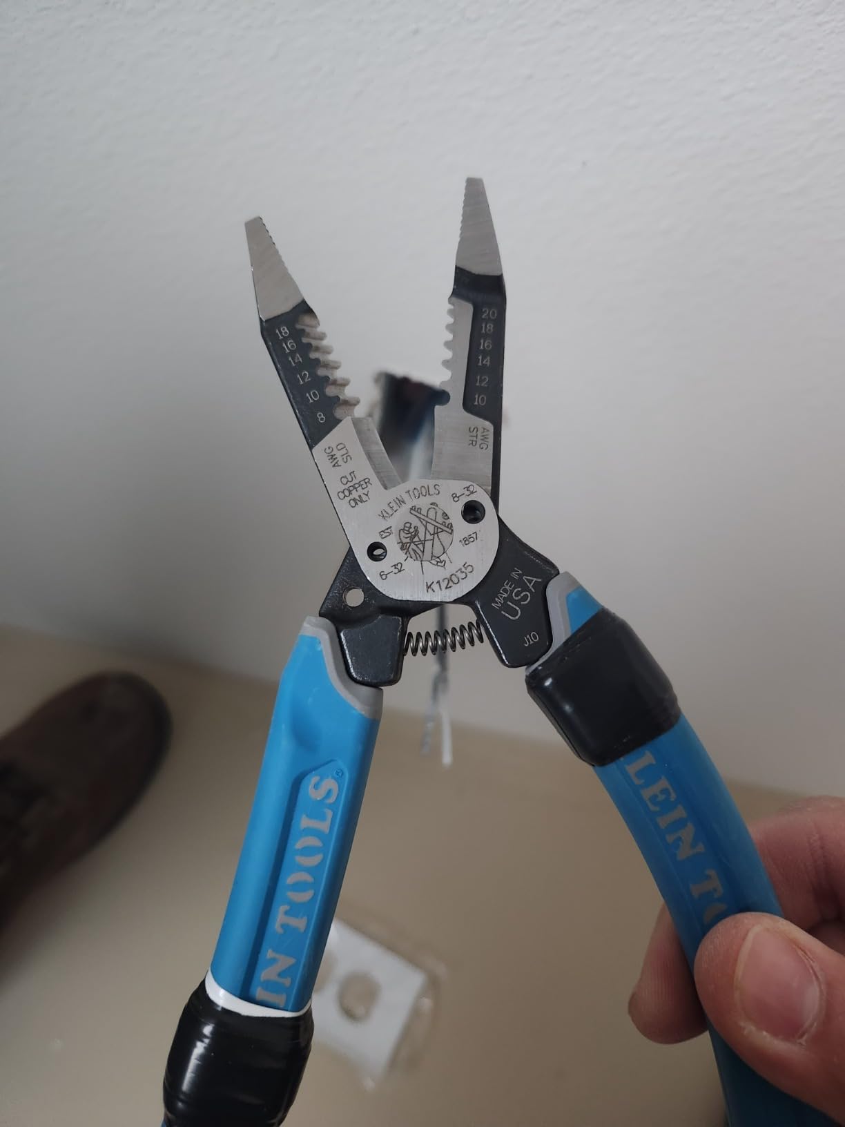 Klein Tools K12035 Klein-Kurve Wire Cutters, Made in USA, Heavy Duty Wire Stripping Tool customer photo 2