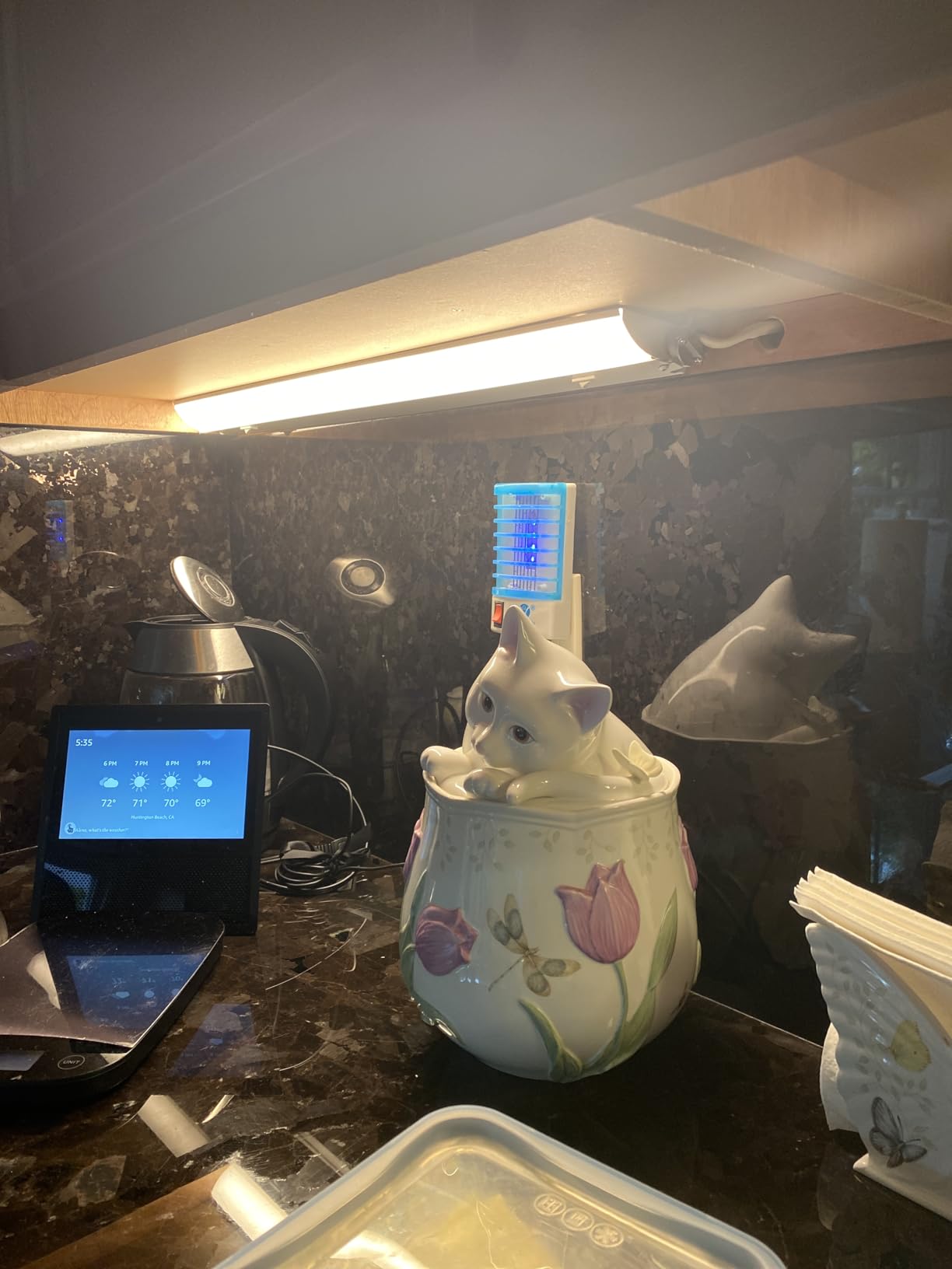 UltraPro 24 Inch Hardwired Under Cabinet Light, Dimmable 908 Lumens | 3 Color Temperatures from Soft White to Cool White Lighting, Linkable Under Cabinet Lighting for Kitchen ETL Listed customer photo 1