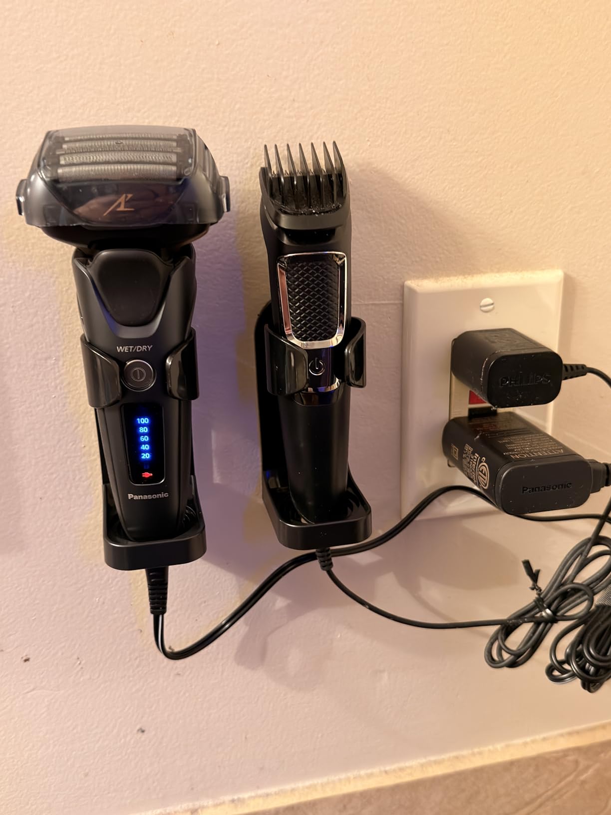 Panasonic Arc5 Electric Razor for Men with Pop-Up Trimmer, Wet/Dry 5-Blade Shaver, Mens Electric Razors for Shaving Face with Intelligent Shave Sensor and 16D Pivoting Head, ES-LV67-K (Black) customer photo 1