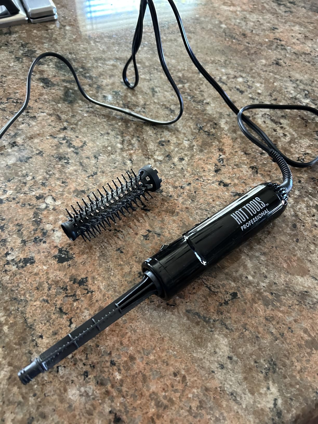 Hot Tools Pro Artist Hot Air Styling Brush | Style, Curl and Touch Ups (3/4
