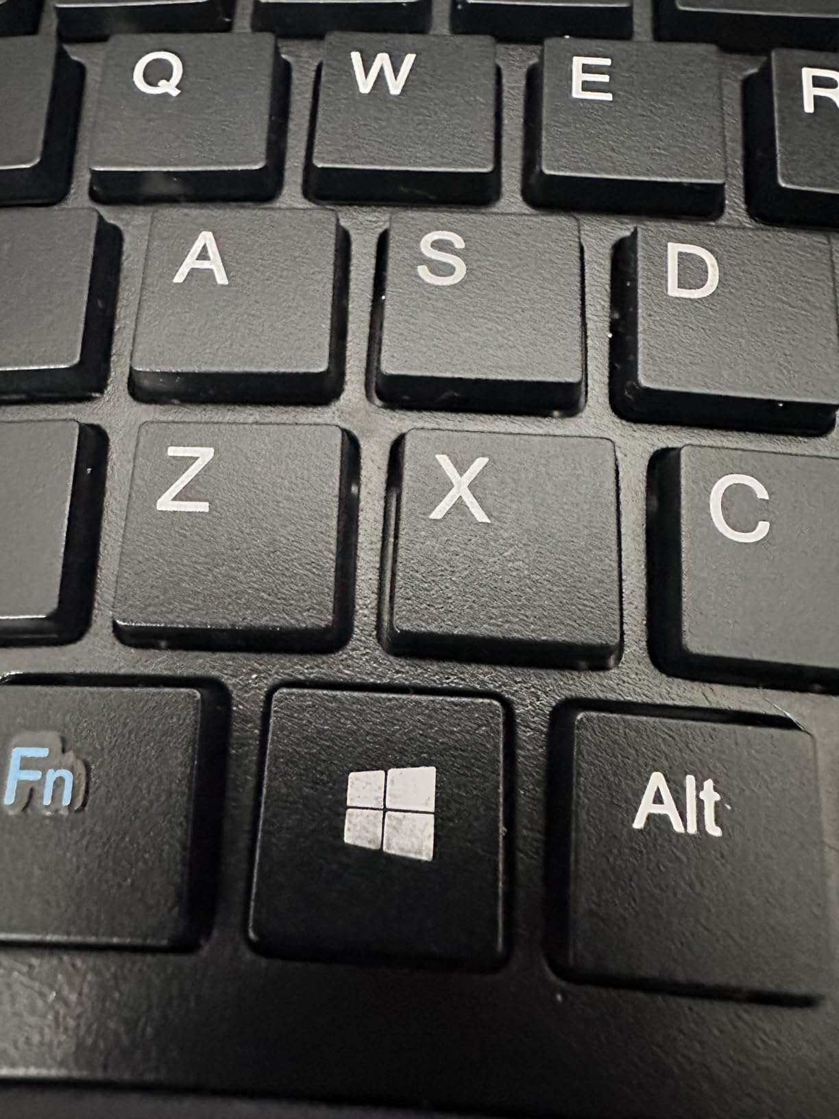 Kensington Pro Fit Ergonomic Wired Keyboard - Black (K75400US) customer photo 1