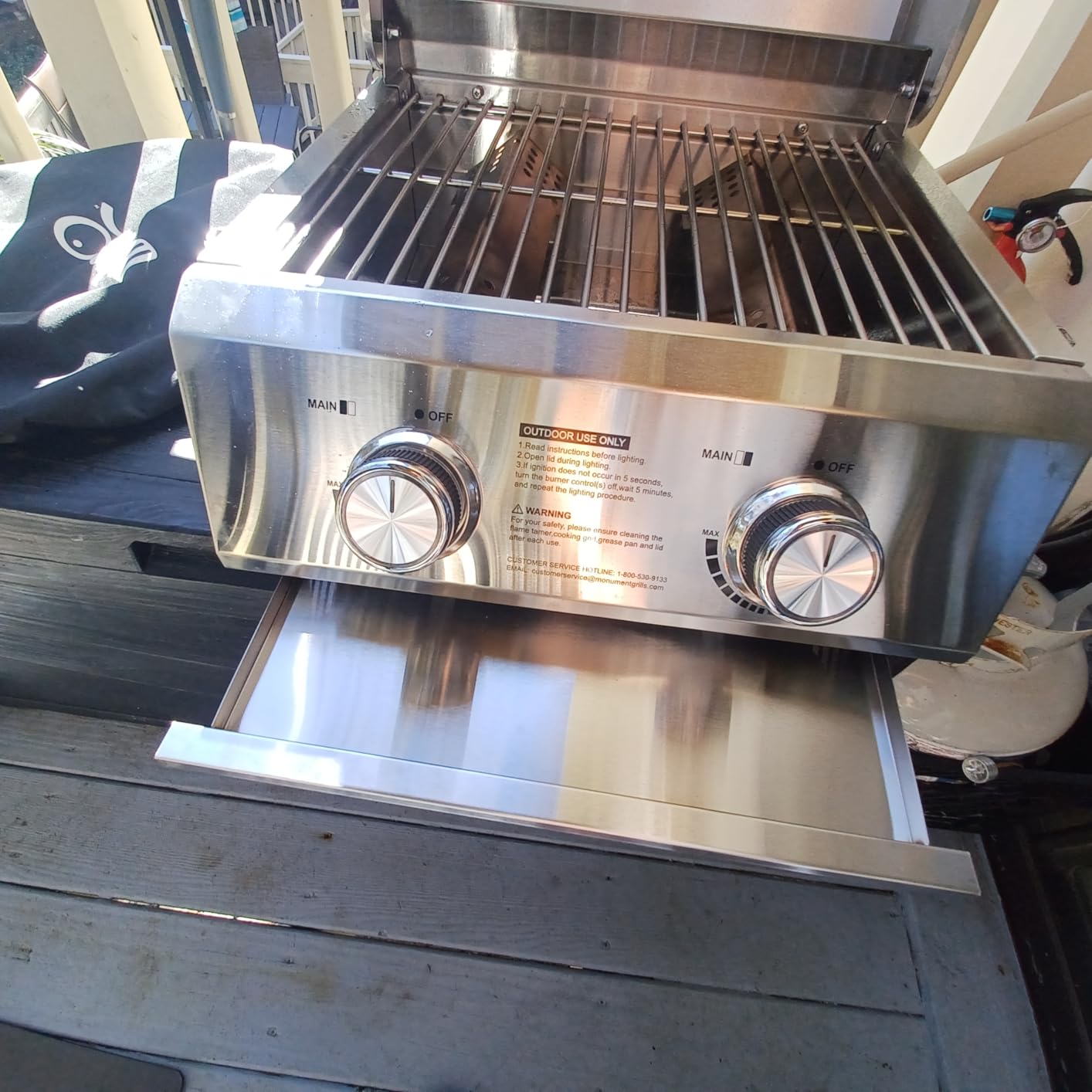 Monument Grills Tabletop Propane Gas Grill for Outdoor Portable Camping Cooking with Travel Locks, Stainless Steel High Lid, and Built in Thermometer customer photo 2