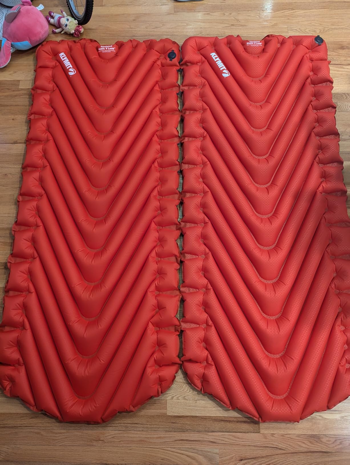 Klymit Insulated Static V Luxe Inflatable Sleeping Pad | Comfortable, Lightweight, Easy to Inflate Portable Air Bed Mattress for Camping, Backpacking and Hiking - Red customer photo 2