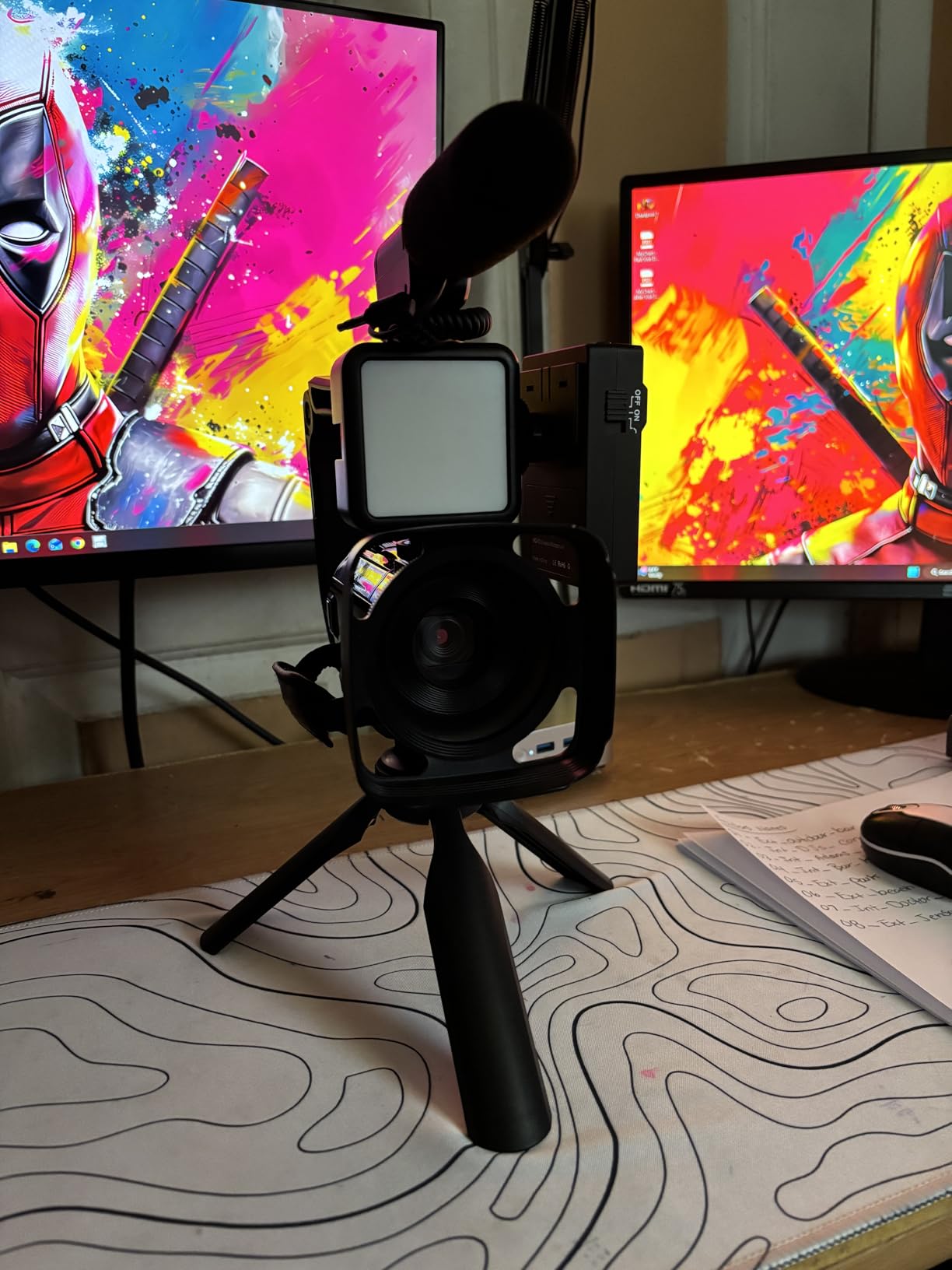 Ulanzi VL49 On-Camera LED Video Fill Light, 5500K 2000mAh Rechargeable | CRI95+, 3 Cold Shoe Light, Dimmable Brightness, Portable Mini Photography Lighting, for Vlog TikTok YouTube Live Streaming customer photo 2