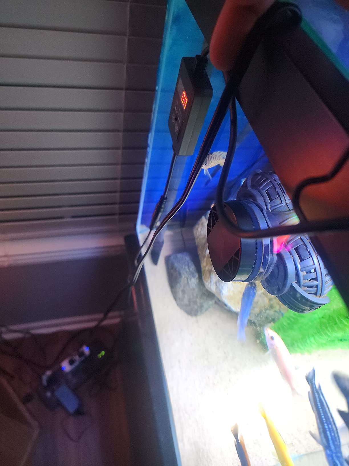 FREESEA Magnetic Wave Maker for Aquarium: 1s Mounts on 15mm Glass Secure | 8W 1600GPH 180°Adjustable Dual Heads Eliminate Dead Spots Improve Water Quality for 55-125 Gallon Fish Tank customer photo 2