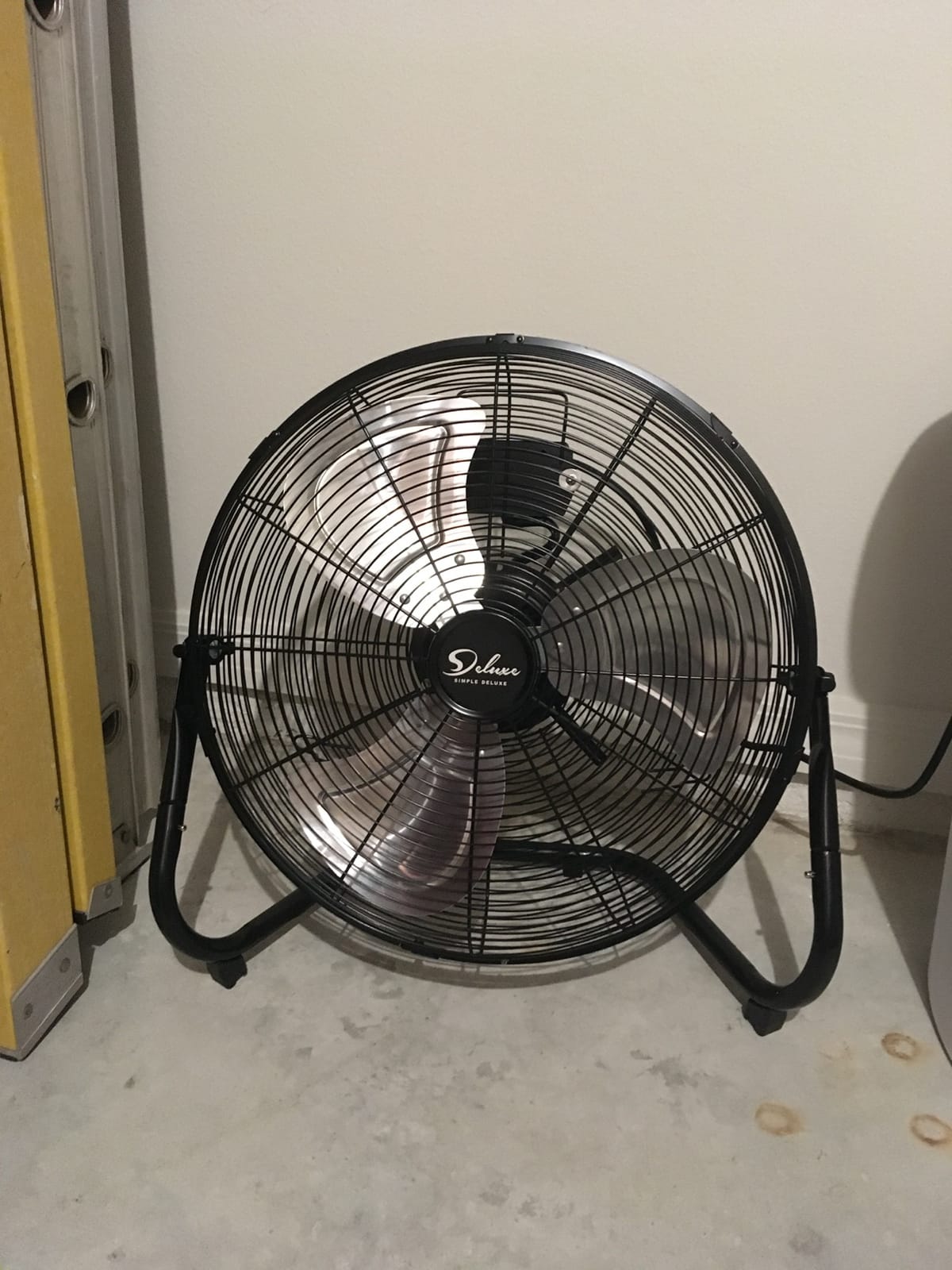 Simple Deluxe 18 Inch 3-Speed High Velocity Heavy Duty Metal Industrial Floor Fans, Black customer photo 1
