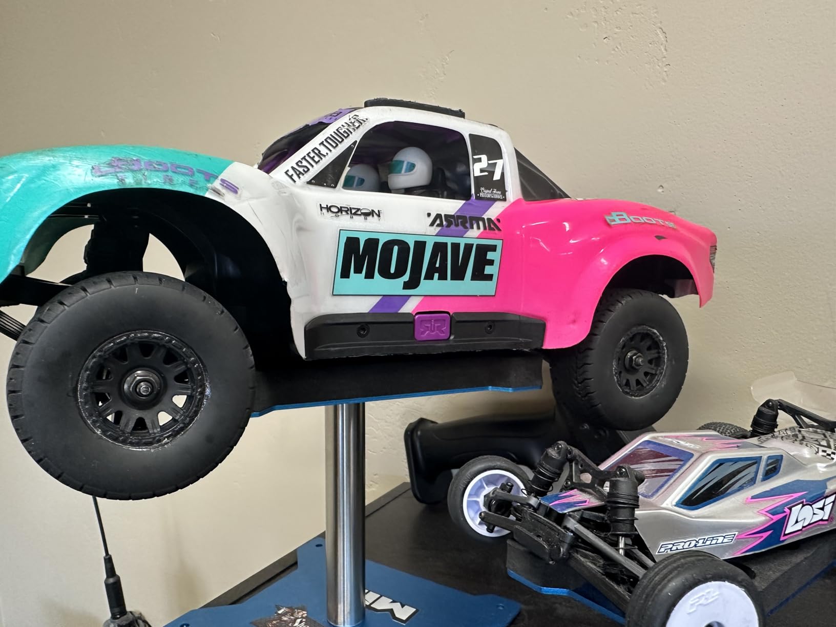 TEAM LOSI RACING Tire Glue 1oz Thin TLR76006 CA's customer photo 1