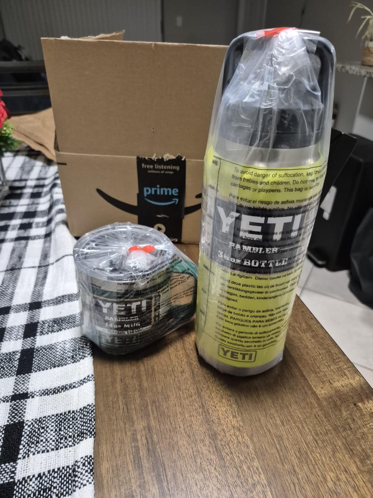 YETI Rambler 36 oz Bottle, Vacuum Insulated, Stainless Steel with Chug Cap customer photo 1