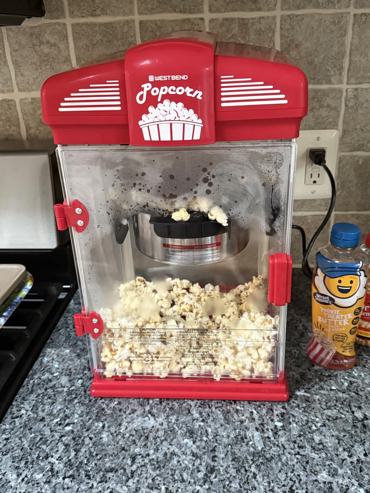 West Bend Stir Crazy Movie Theater Popcorn Popper, 4 Qt., Black customer photo 2