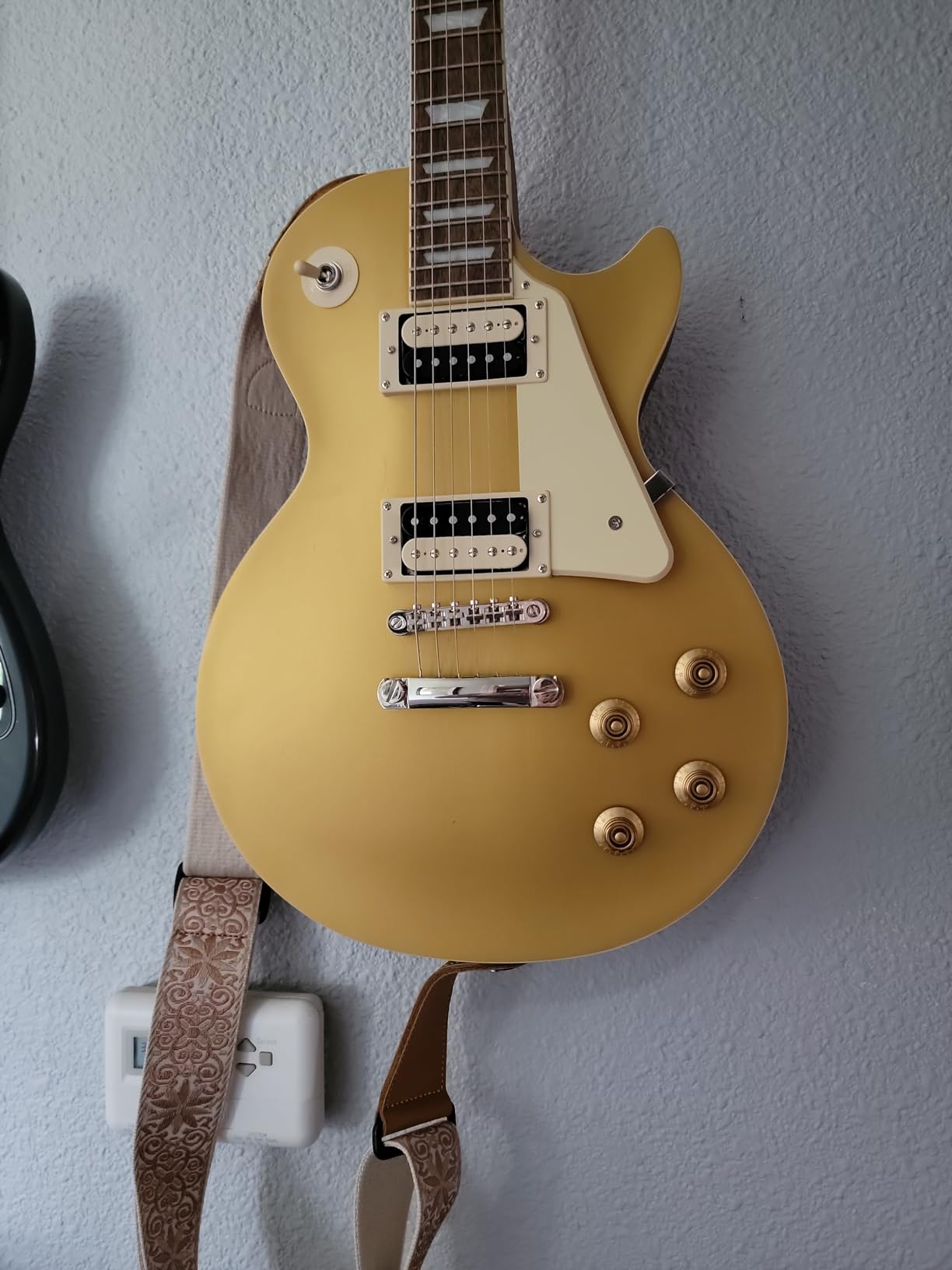 Epiphone Les Paul Classic, Worn Purple Burst customer photo 1