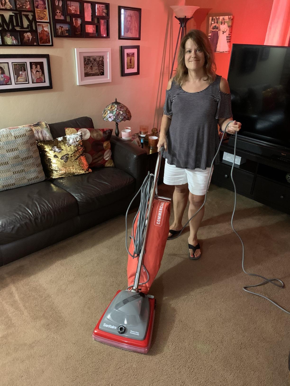 Sanitaire TRADITION Upright Commercial Bagged Vacuum, SC684G Red customer photo 1