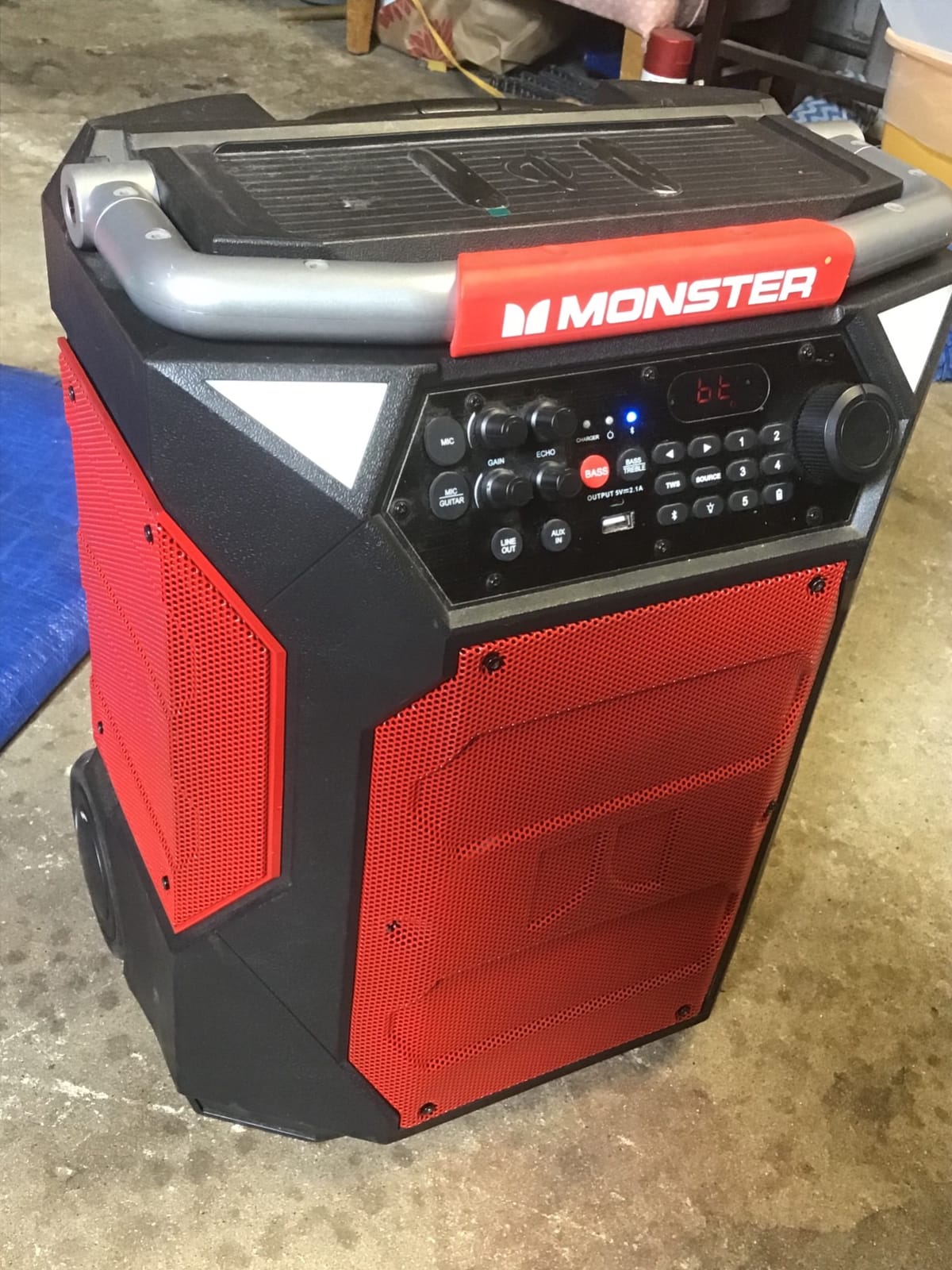 Monster Rockin' Roller 270 Indoor/Outdoor Portable Bluetooth Speaker | up to 200W of 270 Degree Sound & up to 100 Hours of Playtime customer photo 2