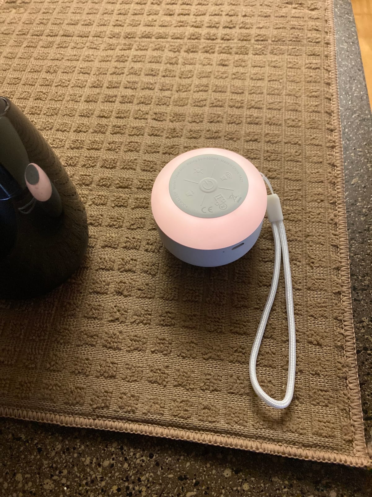 Yogasleep Travel Mini Portable White Noise Sound Machine, 6 Soothing Sounds, Volume Control, Dimmable Night Light, Sleep Therapy for Adults & Baby, USB Rechargeable, Lanyard Included customer photo 2