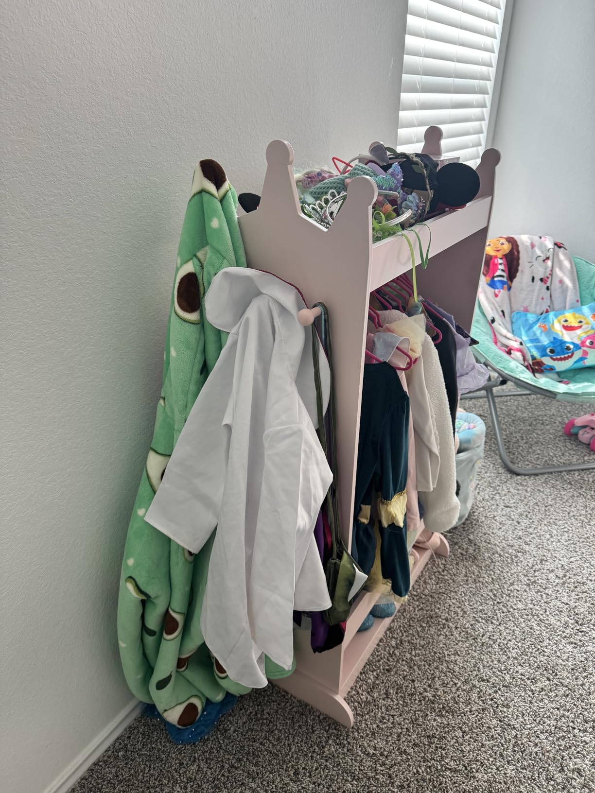 UTEX Kids Dress up Storage with Crown-Shaped Top and Mirror | Open Hanging Armoire Closet, Kids Wardrobe Closet, Wide Feet, Safety Acrylic Mirror, Water-based Paint customer photo 2