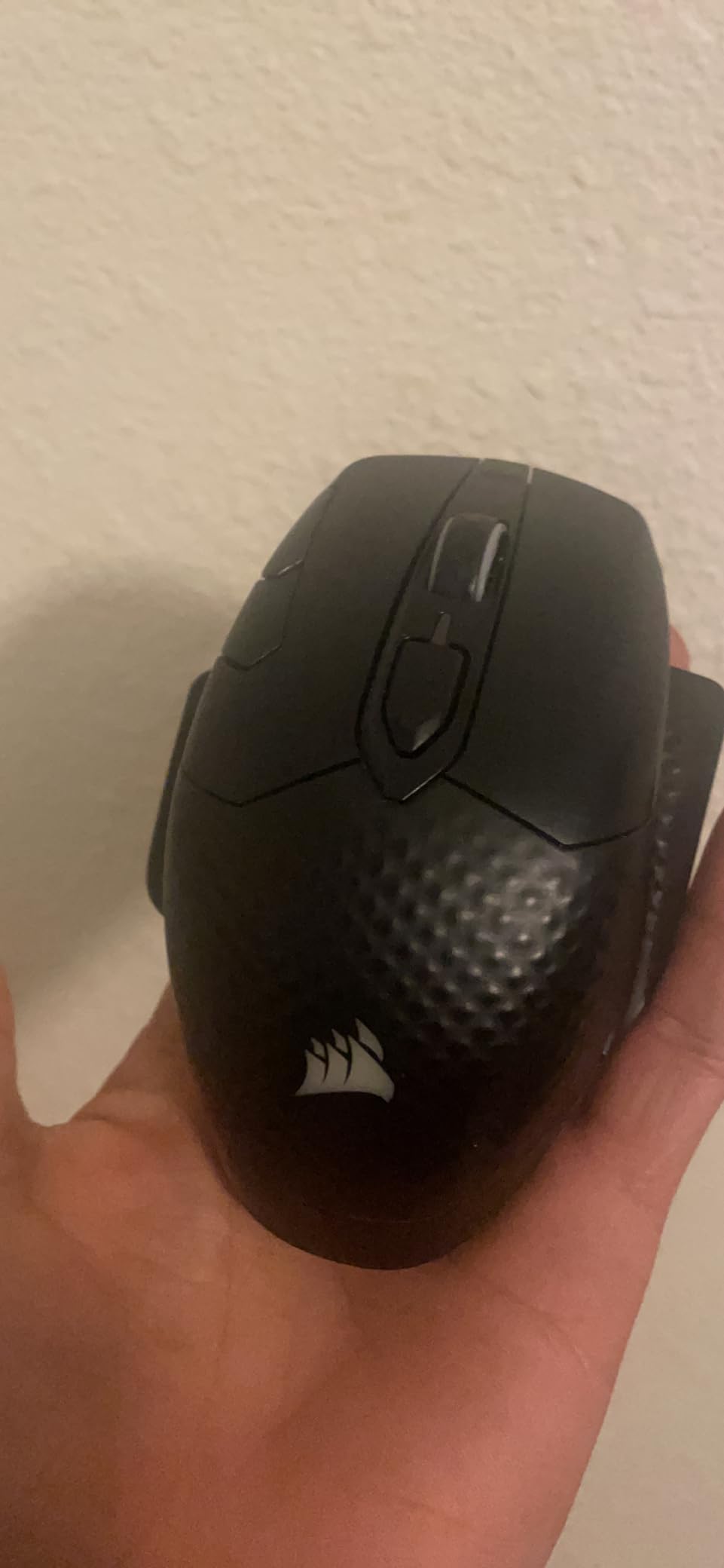 Corsair Dark Core RGB Pro SE, Wireless FPS/MOBA Gaming Mouse with SLIPSTREAM Technology, Black, Backlit RGB LED, 18000 DPI, Optical, Qi Wireless Charging Certified (Renewed) customer photo 1