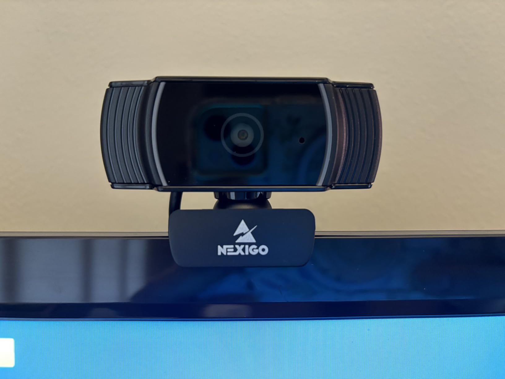 NexiGo N930AF Webcam with Microphone for Desktop, Autofocus, Webcam for Laptop, Computer Camera, 1080p HD USB Web Camera, Compatible with Zoom/Switch 2/Teams/Webex customer photo 1
