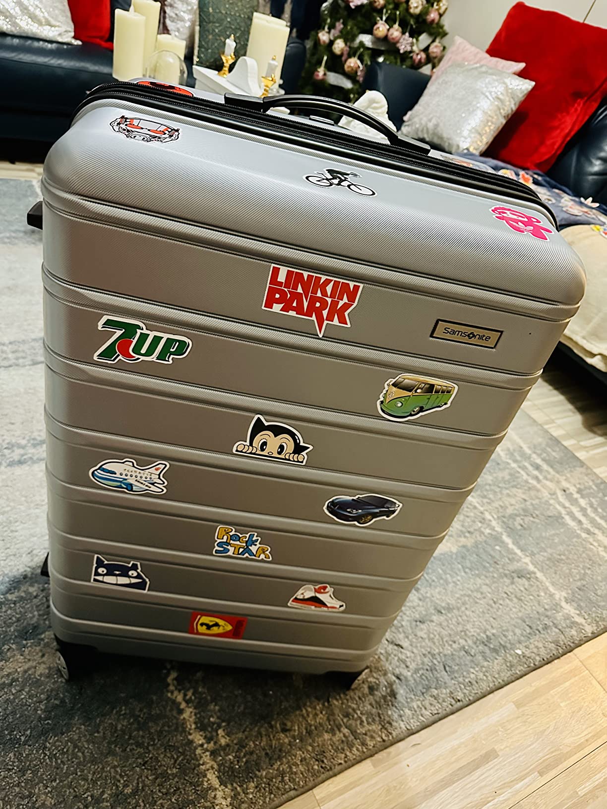 Samsonite Omni 2 28-Inch Large Checked Hardside Luggage with 360° Spinner Wheels - Scratch Resistant Hardshell - TSA Lock - Expandable Polycarbonate Shell for Lightweight Travel - Artic Silver customer photo 1