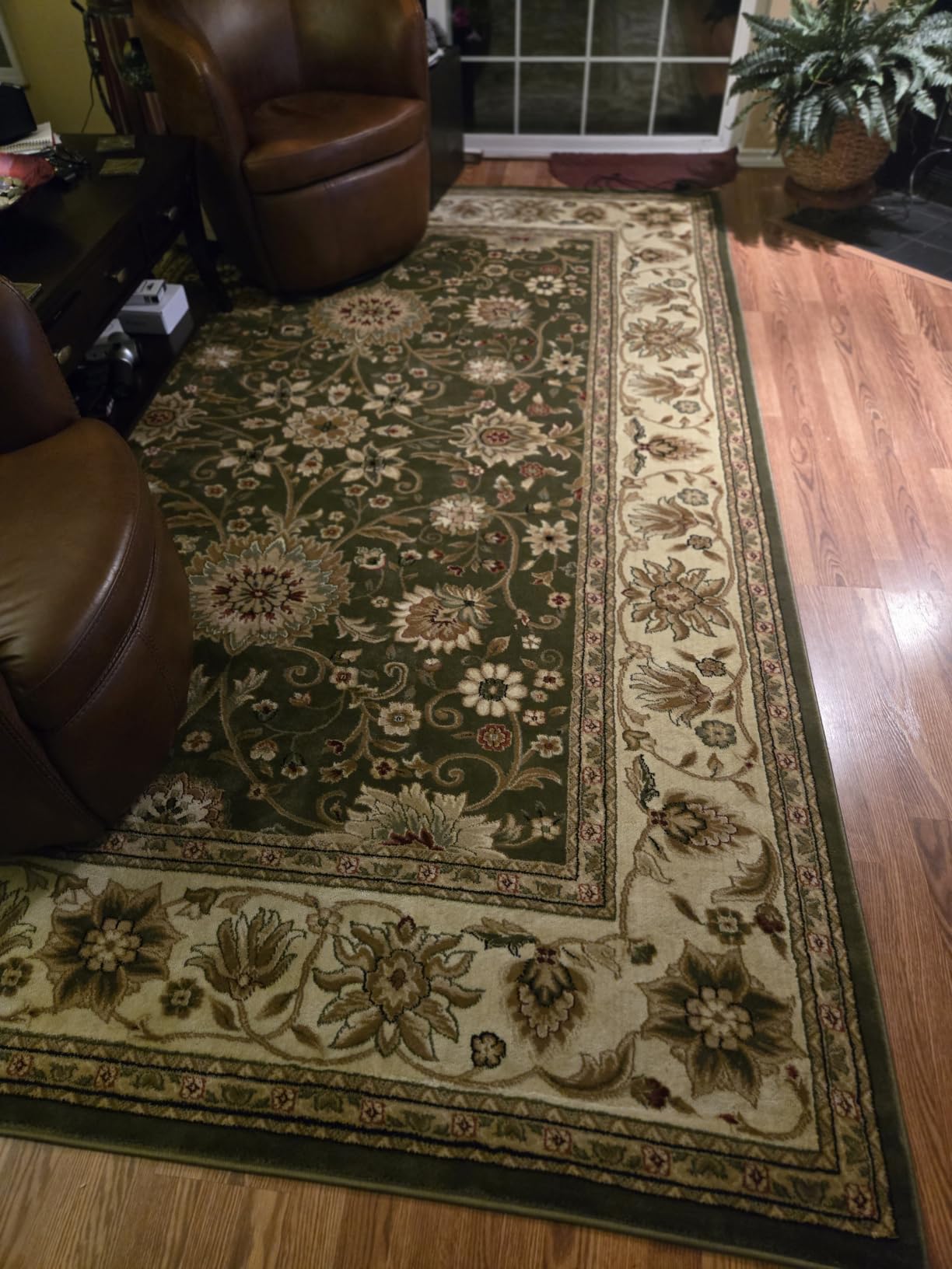 SAFAVIEH Lyndhurst Area Rug 8x10 Large, Ivory & Red LNH212K | Indoor Rug, Durable, Kid & Pet Friendly, Polypropylene Fibers, Easy Care customer photo 1