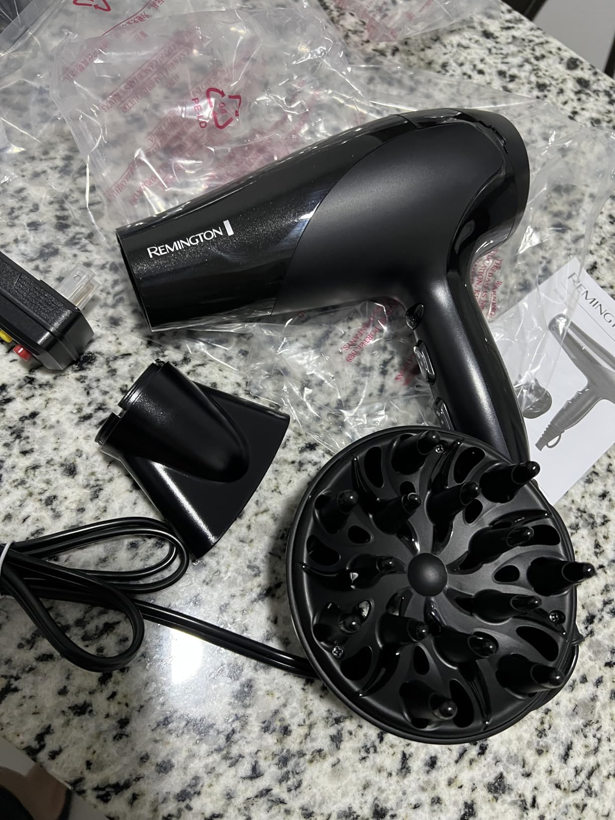 Remington Damage Protection Hair Dryer, Ceramic Ionic Technology | Diffuser and Concentrator Attachments, 3 Piece Set, 1875W Power, 3 Heat and 2 Speed Settings customer photo 1