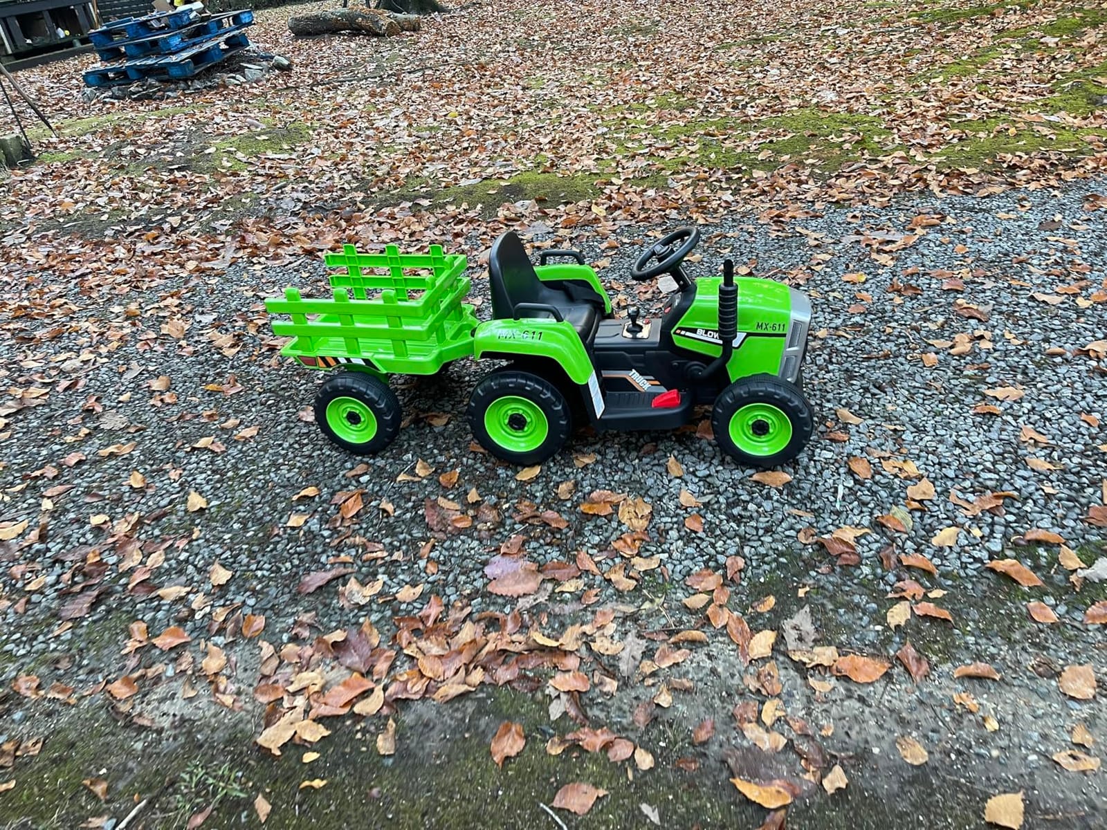 Costzon Ride on Tractor with Detachable Trailer, Kids' Electric Vehicles w/3-Gear-Shift Ground Loader, Wireless Design & USB, 7 LED Headlights, Remote Control Tractor Toy for Kids 3+ (12V, Green) customer photo 1