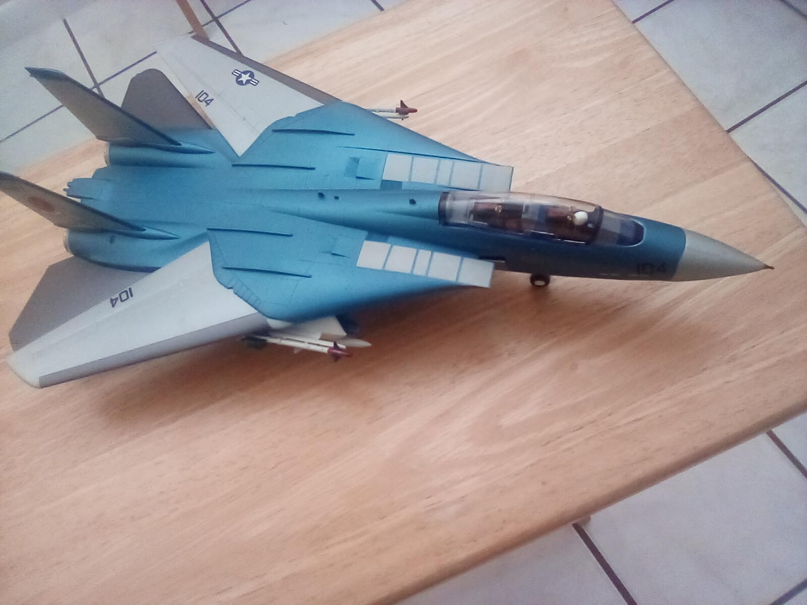 Revell Maverick's F-14A Tomcat customer photo 1