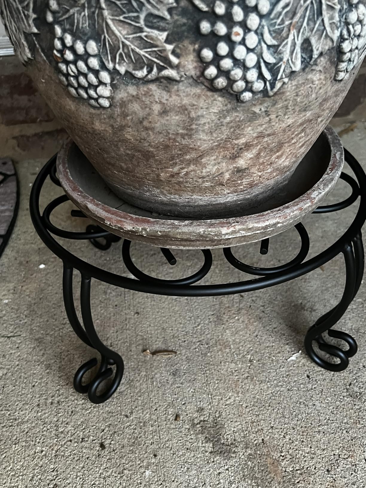 TREEZITEK 2 Pack Heavy Duty Iron Plant Stand, 11.8'' Diameter, 6'' Tall, Black, Powder Coated, Round, Sturdy & Stable, Indoor/Outdoor, No Assembly Required customer photo 1