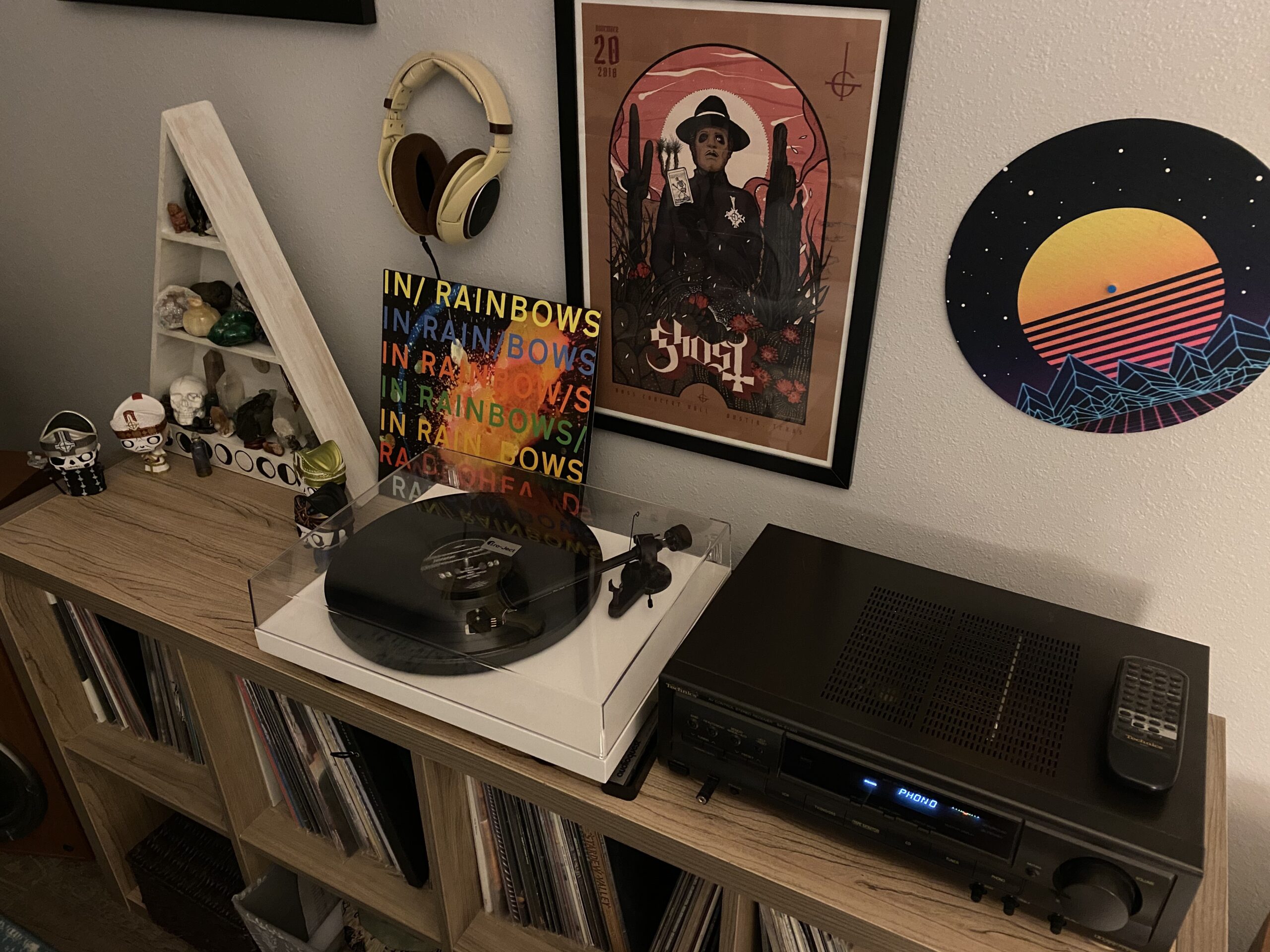Pro-Ject Debut Carbon EVO Turntable with Sumiko Rainier Cartridge (Black) customer photo 1