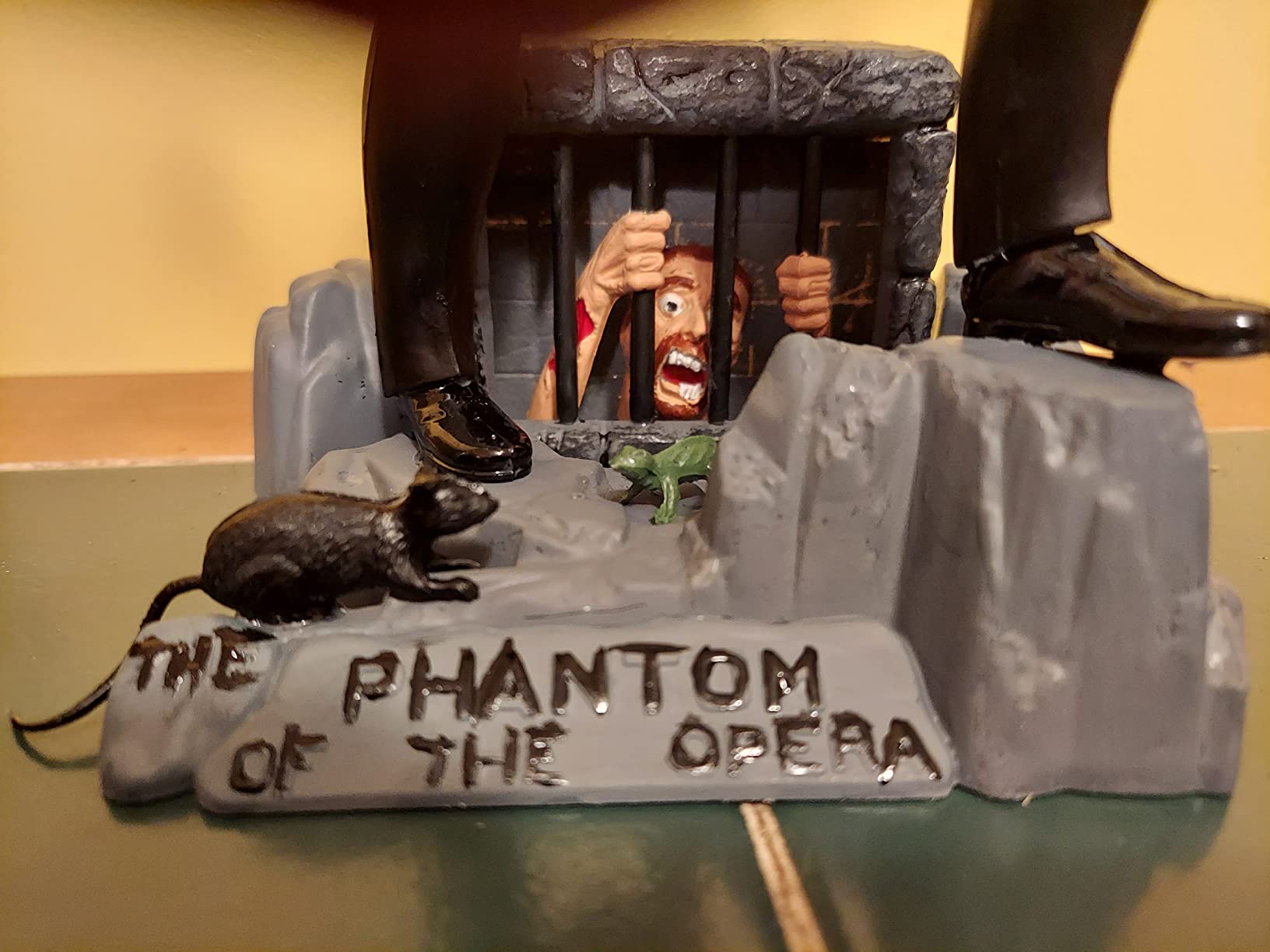 Atlantis Phantom of The Opera Glow in The Dark Model Kit 1/8 Scale customer photo 2