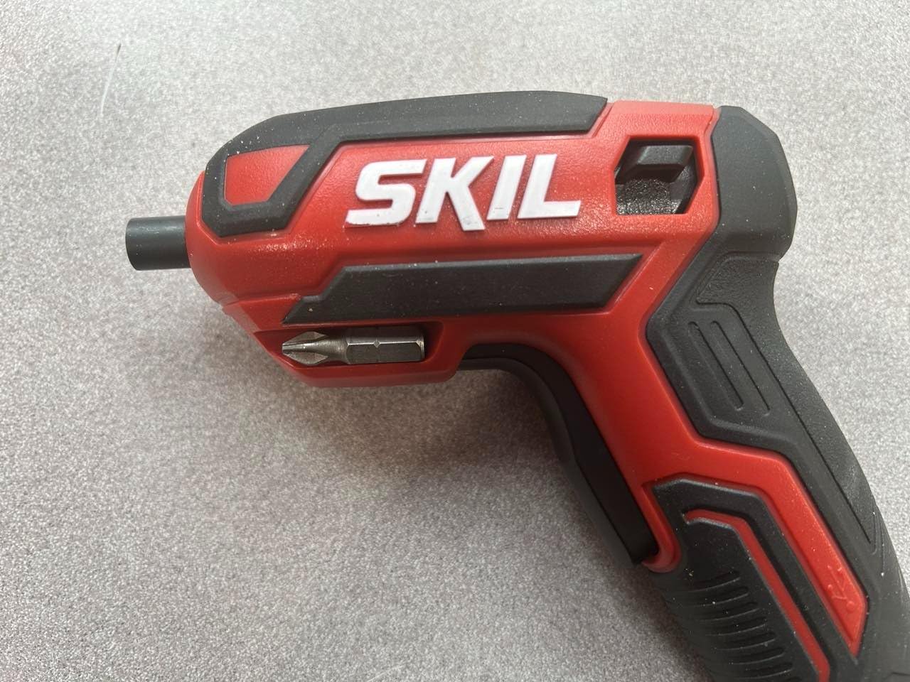 SKIL Rechargeable 4V Cordless Pistol Grip Screwdriver with 42pcs Bit Set, USB Charger and Carrying Case - SD5618-03 customer photo 1