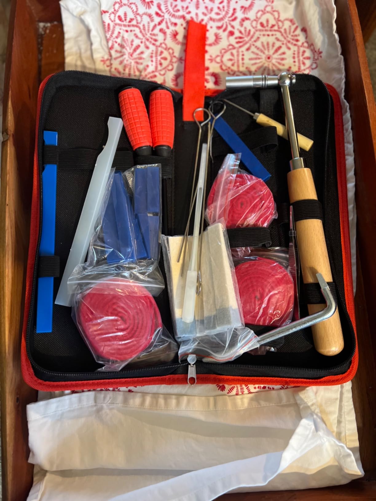CONCHACIELO Professional Piano Tuning Kit: Universal Piano Tuning Tools Kit Set with Portable Case,Tuning Wrench, Wrench Fastener, Tuning Mute. for Tuning Beginner, Professional Tuner customer photo 1