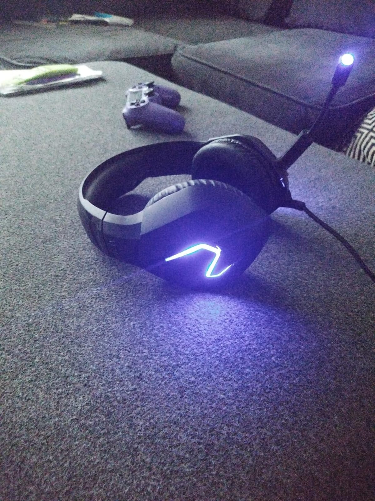 Orzly Gaming Headset for PC and Gaming Consoles PS5, PS4, Xbox Series X | S, Xbox ONE, Nintendo Switch & Google Stadia Stereo Sound with Noise Cancelling mic - Hornet RXH-20 Abyss Edition customer photo 2