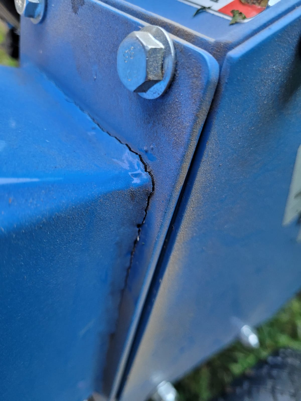 Landworks Rotor Wood Chipper Shredder Mulcher, 3 Inch Max Capacity | Heavy Duty, 7 HP Gas Powered Engine customer photo 2