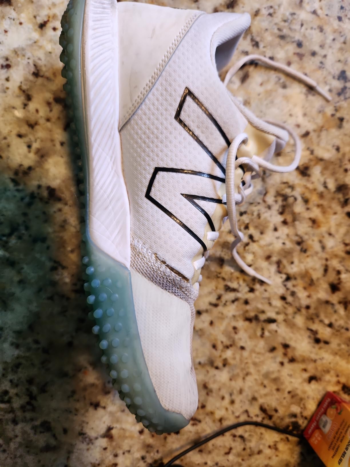 New Balance Men's FuelCell 4040 V6 Turf-Trainer customer photo 1