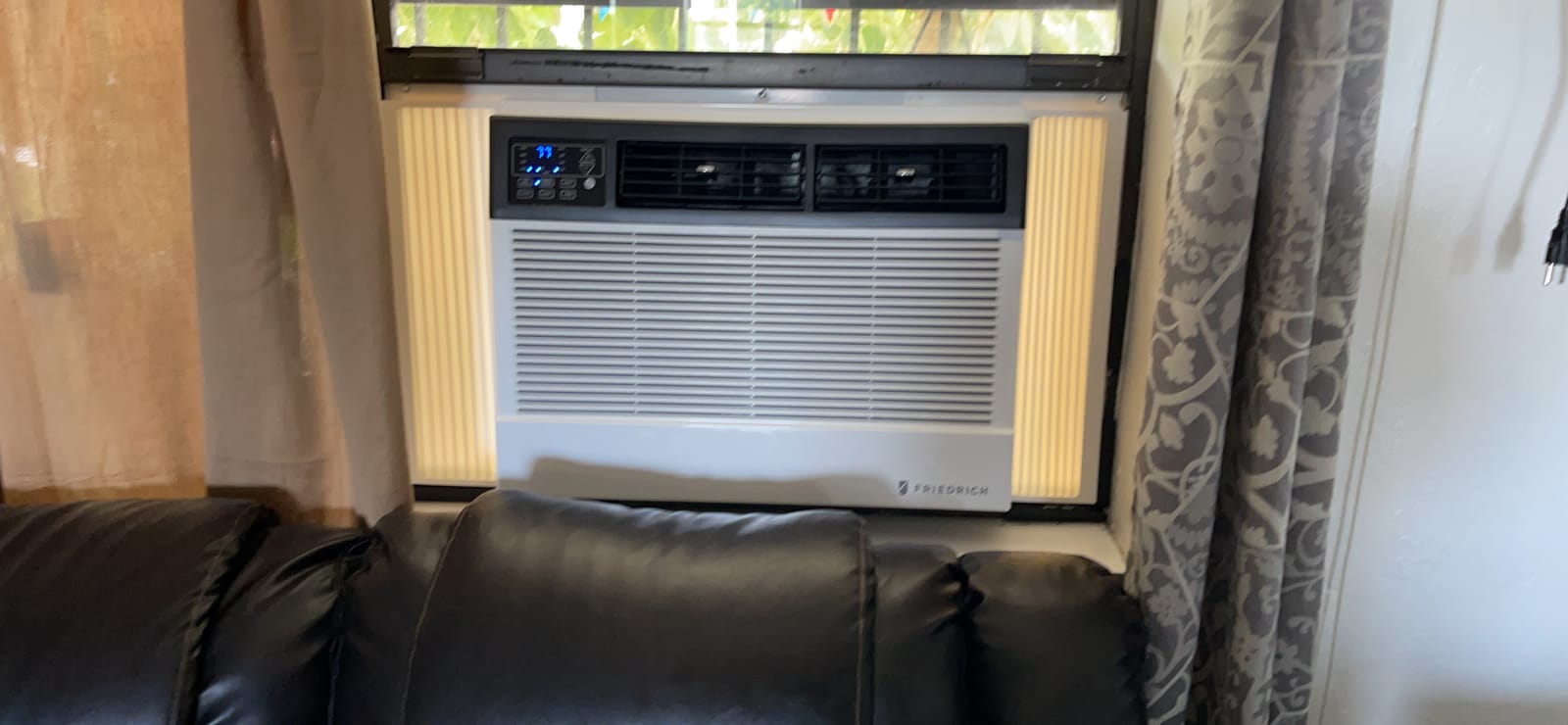 Friedrich CEW18B33A Chill Premier Smart Air Conditioner Window Unit, 18,000 BTU Heating & Cooling, WiFi Mobile Control customer photo 1