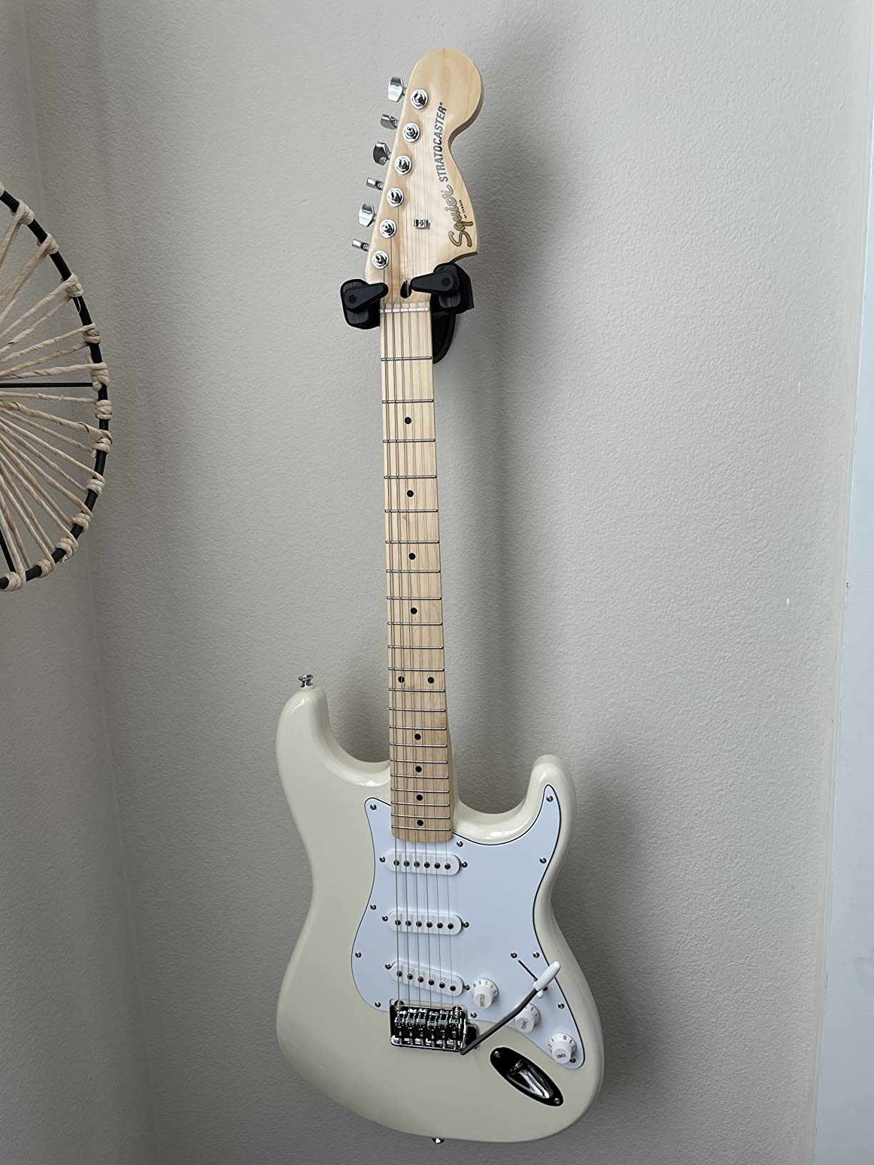 Fender Squier Series Affinity Stratocaster Electric Guitar, Olympic White customer photo 1