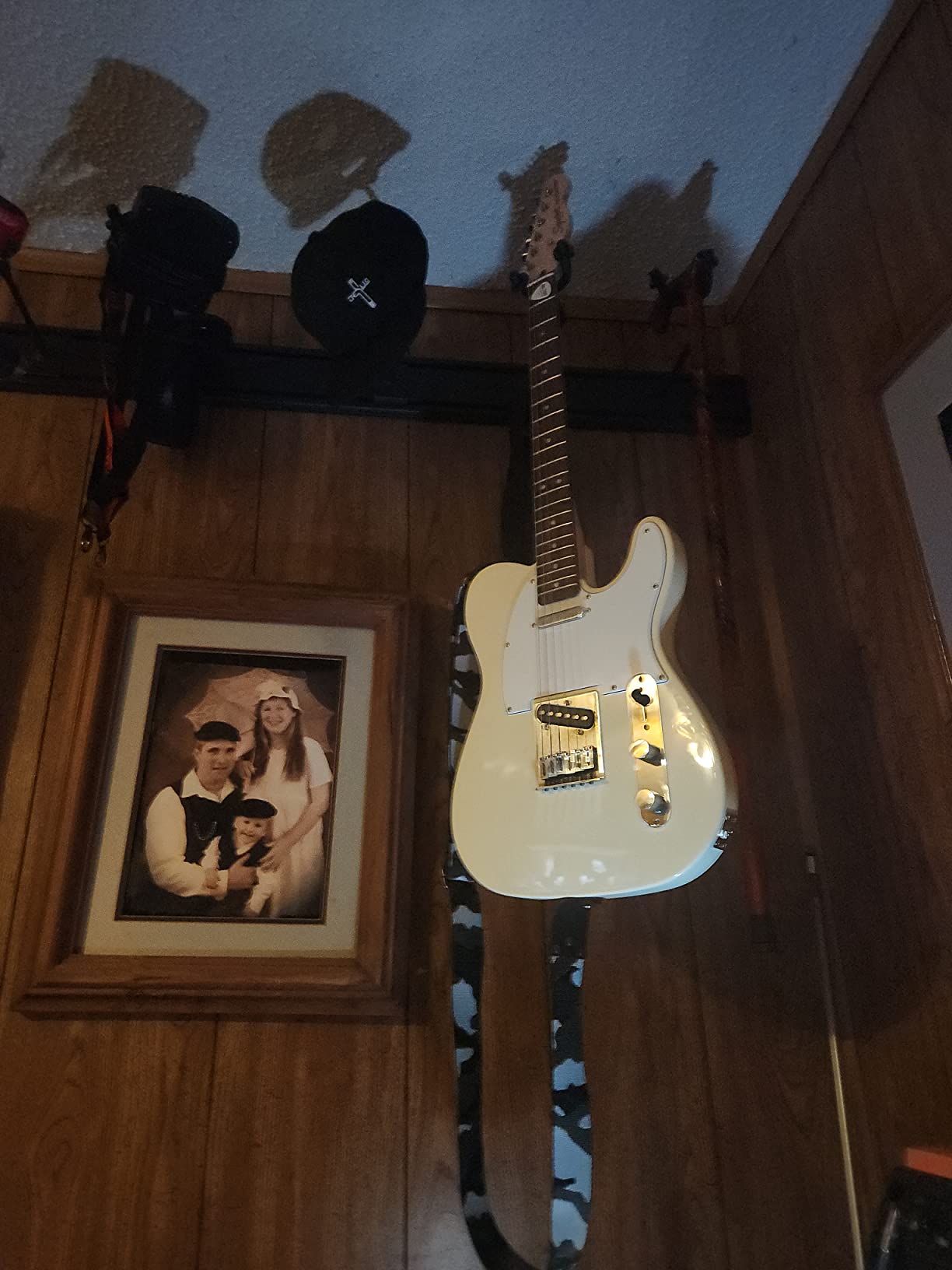 Squier Affinity Series Telecaster Electric Guitar, with 2-Year Warranty, Olympic White, Laurel Fingerboard customer photo 2