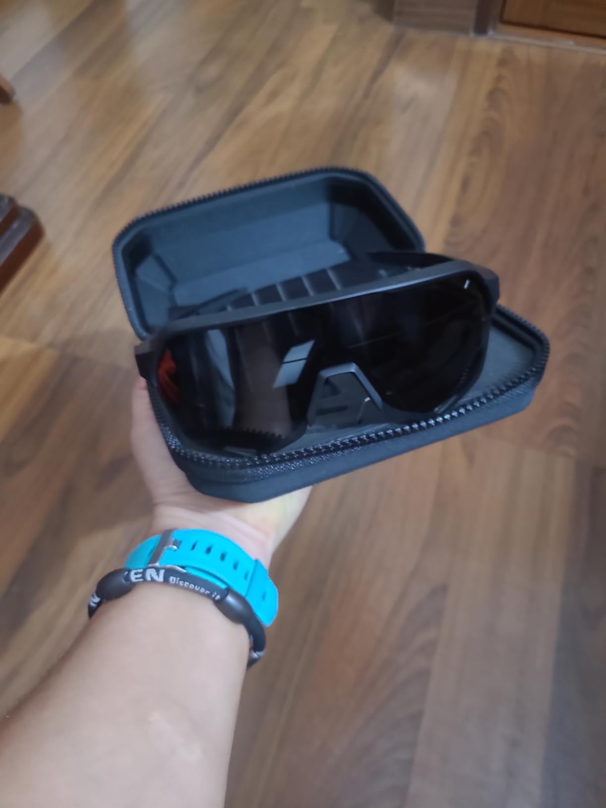 100% S2 Sport Performance Cycling Sunglasses customer photo 2