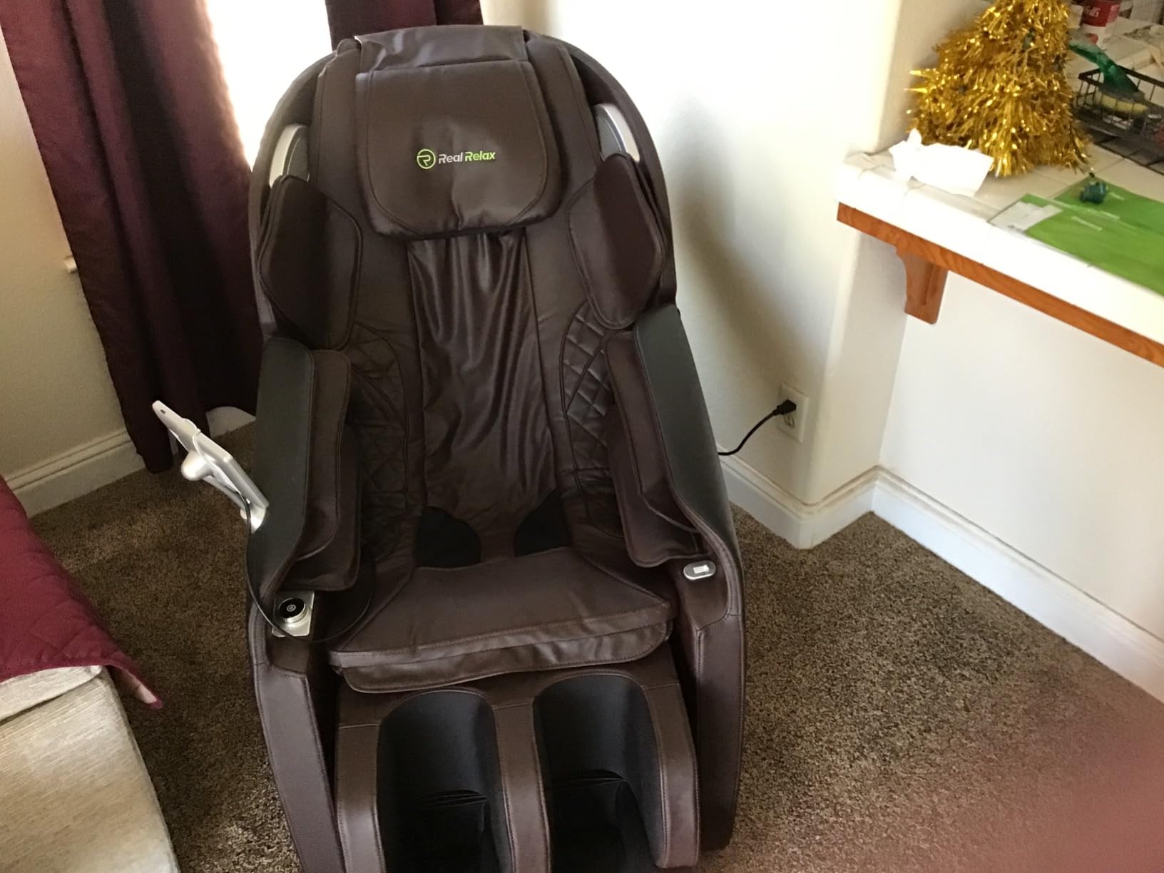 Real Relax 2025 Massage Chair Full Body, Zero Gravity 3D SL-Track Shiatsu Massage Recliner Chair with Heat Body Scan Bluetooth Foot Roller APP Control, Child Lock, Favor-06, Brown customer photo 1