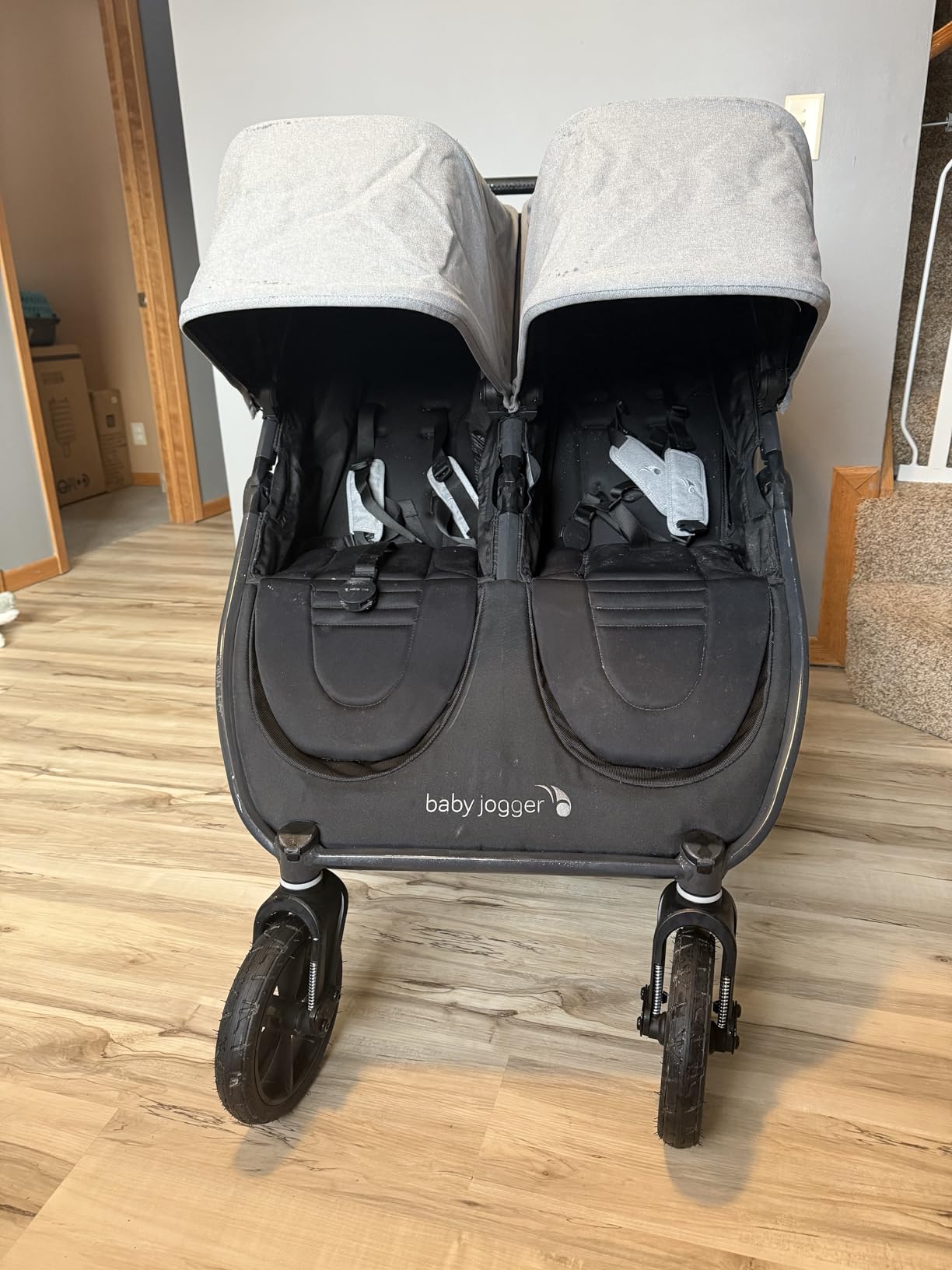 Baby Jogger City Mini GT2 All-Terrain Lightweight Stroller, Forever Air Tires, One-Hand Fold, All-Wheel Suspension, Baby Stroller with Belly Bar, Leatherette Handlebar, Amazon Exclusive Pike Fashion customer photo 2