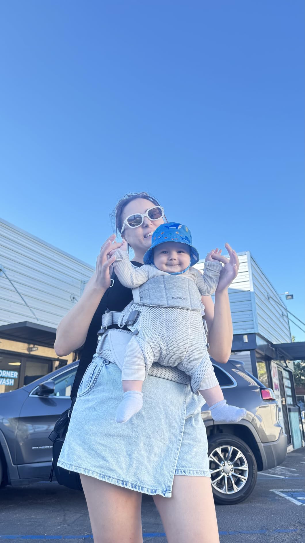 BabyBjorn Baby Carrier Harmony, Anthracite, 3D Mesh | 3-in-1 Ergonomic Baby Carrier; Newborn, Facing-in, Outward-Facing, and Back Carrying Positions Supported (7-40 lbs), Newborn to Toddler customer photo 2
