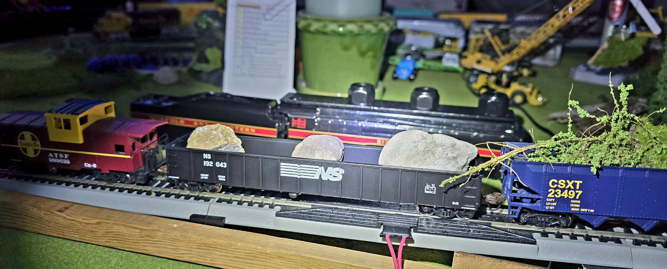Walthers Trainline Gondola - Ready to Run - Norfolk Southern 931-1863 - HO Scale customer photo 1