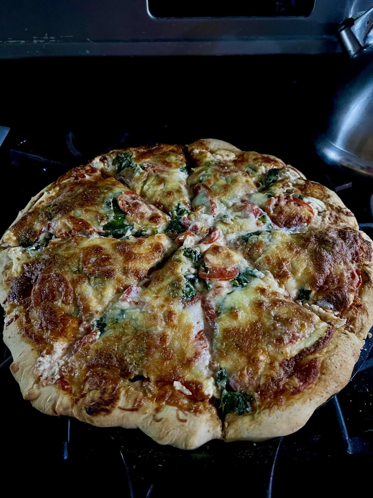 Lodge Pre-Seasoned Cast Iron Pizza Pan, PFAS-Free, 15 Inches | Round Pizza Pan with Dual Assist Handles & Even Heat Distribution, Non-Toxic & Oven Safe, Made in USA customer photo 1
