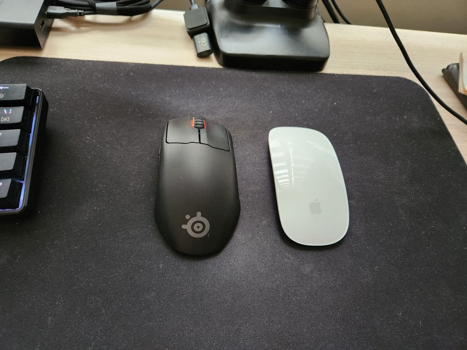 Esports Mini Wireless FPS Gaming Mouse - Ultra Light - Prime Mini Edition - 5 Programmable Buttons - Lag-free 2.4GHz - 100H Battery - 18K CPI Sensor - Magnetic Optical Switches - PC/Mac customer photo 1