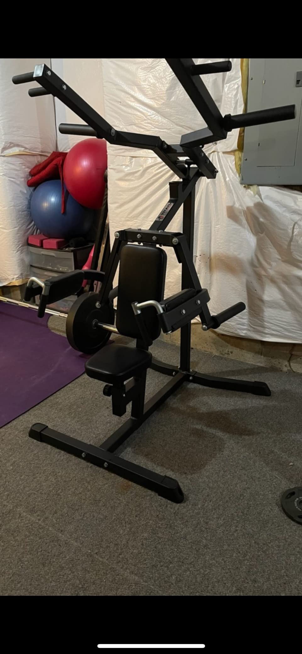 Titan Fitness Plate-Loaded Deltoid and Shoulder Press Machine, 700 LB Capacity, Upper Body Strength Training for Chest Back Shoulders Pecs Delts customer photo 2