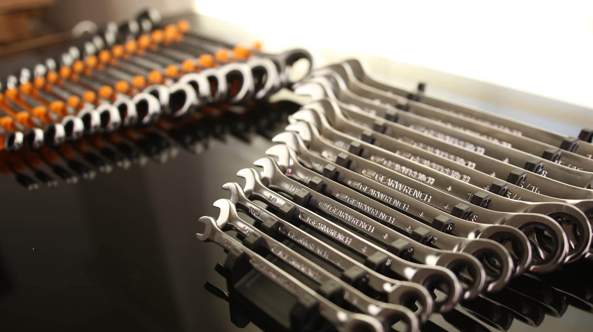 GEARWRENCH 30 Piece 12 Pt SAE/mm Ratcheting Combination Wrench Set | 86702 customer photo 1