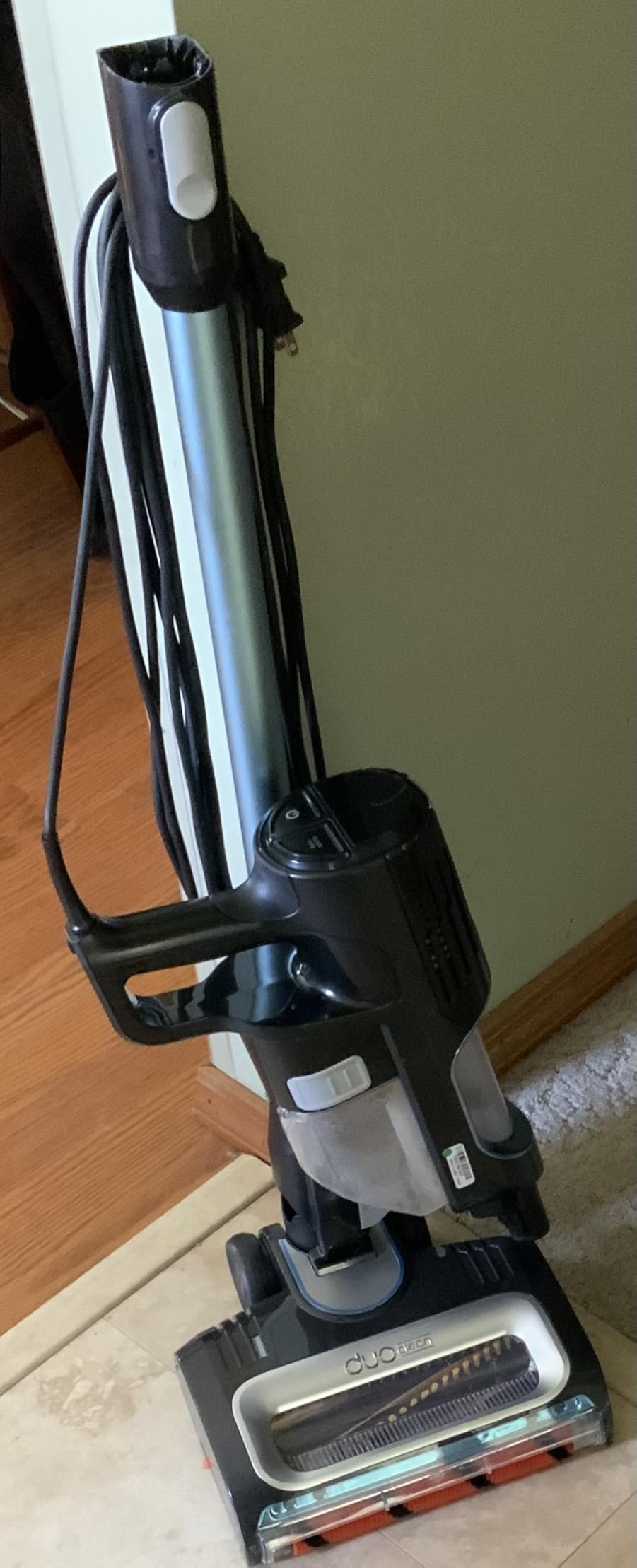 Shark UV580 Corded Stick Vacuum Performance Ultralight DuoClean with Self-Cleaning Brushroll, Removable Handheld, Blue (Renewed) customer photo 2