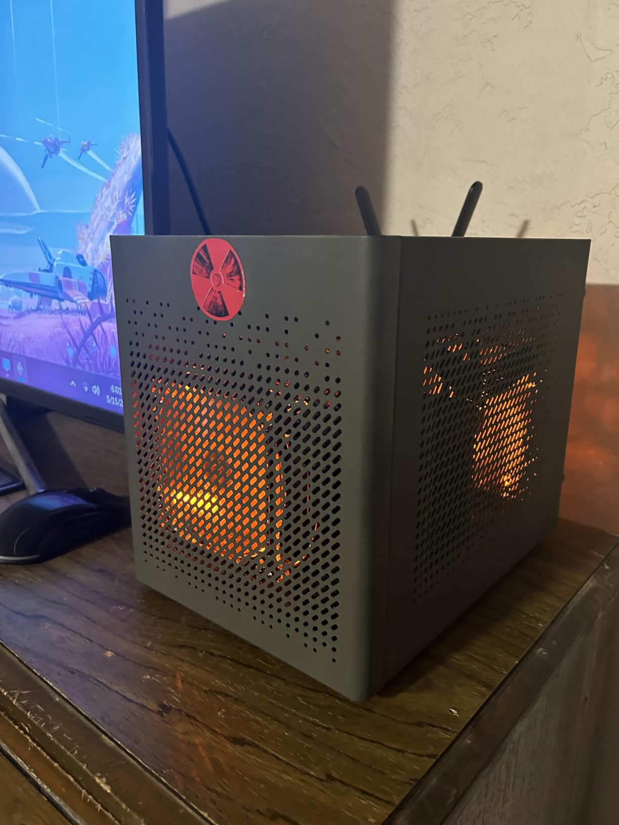Silverstone Technology SUGO 16 Black Mini-ITX Small Form Factor case with All Steel Construction, SST-SG16B customer photo 1